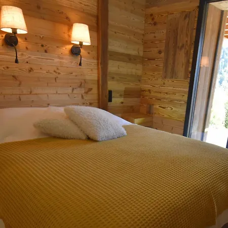 Vaujanylocations - Sagha Chalet