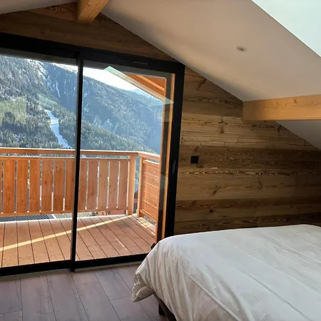 Vaujanylocations - Sagha Chalet *